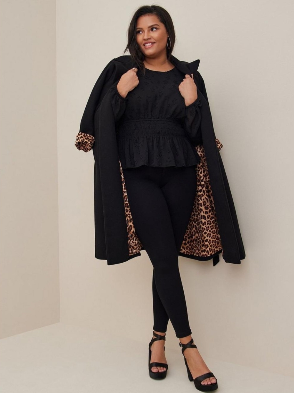 Torrid Black Star Chiffon Smocked Waist Peplum Blouse Size 3 3X - Picture 2 of 5